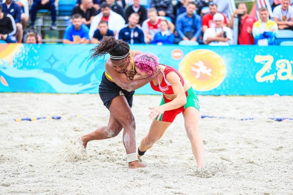 Isabel Rodrigues conquista medalha de bronze no Mundial de Beach Wrestling 