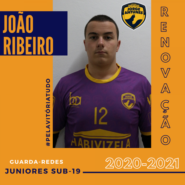 João Ribeiro renovou e subiu ao escalão de Sub-19 do DJA