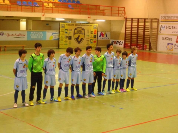 Iniciados vencem o Santo Tirso Futsal