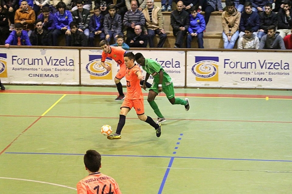 Sub-20: empate com os Leões de Porto Salvo