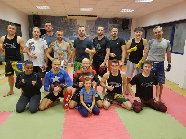 Rafael Silva deu aulas de MMA em França